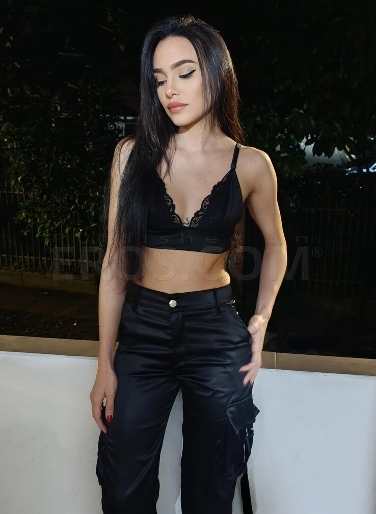imgi_4_e5268421-26ed-4a83-9890-b7449000b07b_profile.jpg